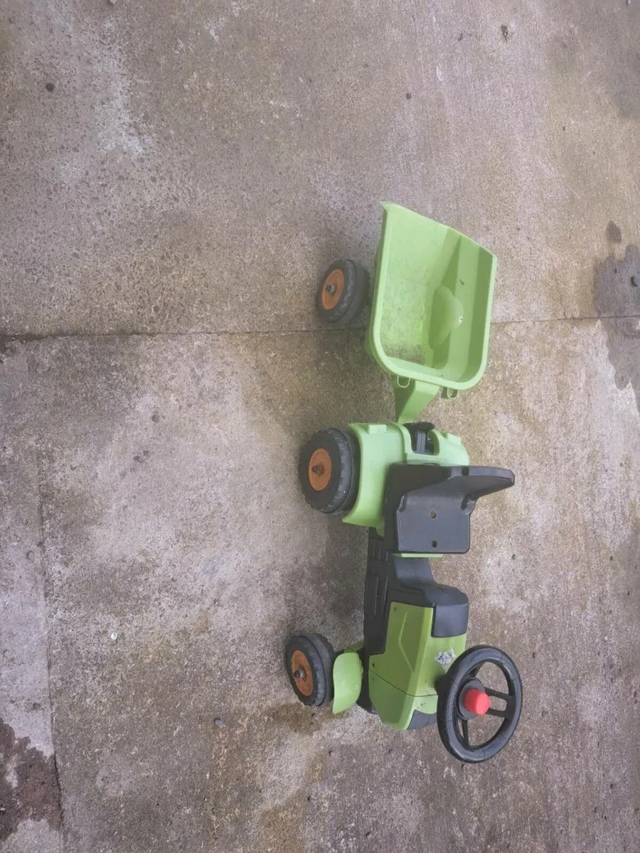 Toy tractor and trailer - Image 2