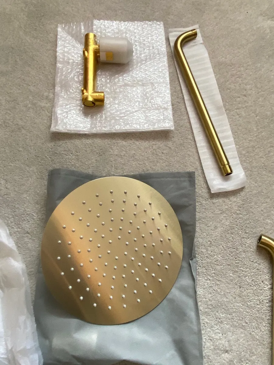 Bathroom shower and bath system - Image 1