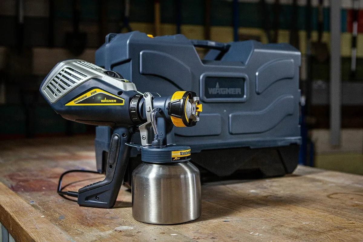 Wagner FC3500 Paint Sprayer 110/220V - Image 3