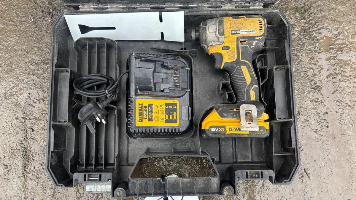 DeWalt Cordless Impact Driver - Image 2