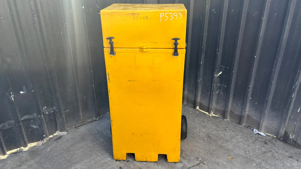 Traler Engineer 100L Fuel Caddy - Image 3
