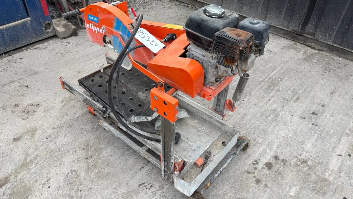 Clipper Petrol Masonry Saw - Image 3