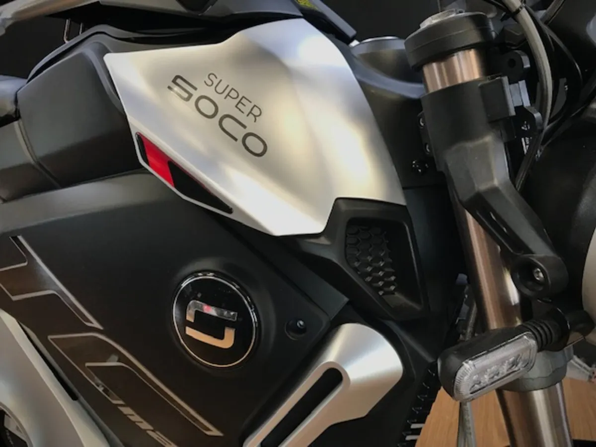 SUPER SOCO TC MAX Electric Motorcycle - Image 4