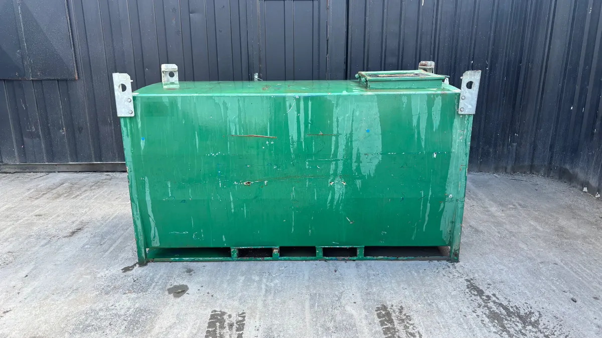 Western 2000L Fuel Bowser - Image 2