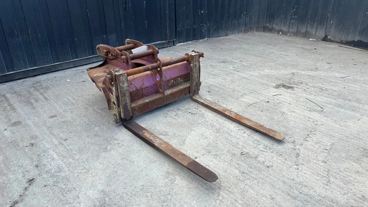 Prodem Pallet Forks to suit excavator 65mm/80mm - Image 1