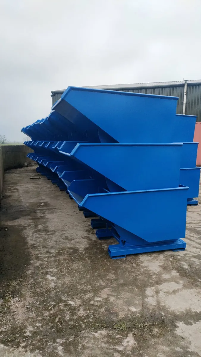 Tipping Skips - Image 3
