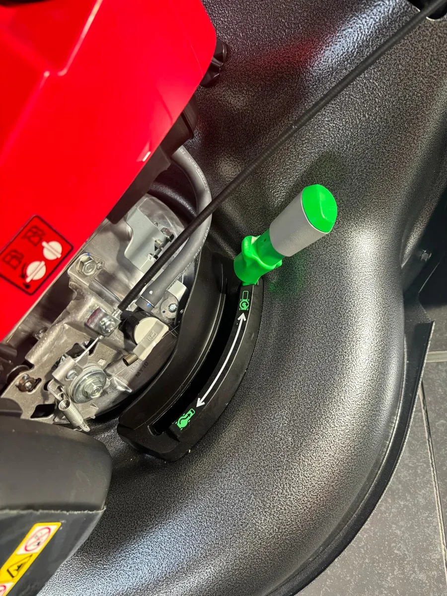 Honda HRN536 VYE walkbehind lawnmower - Image 4