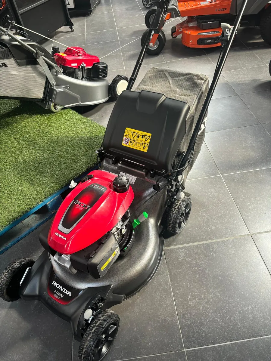 Honda HRN536 VYE walkbehind lawnmower - Image 2