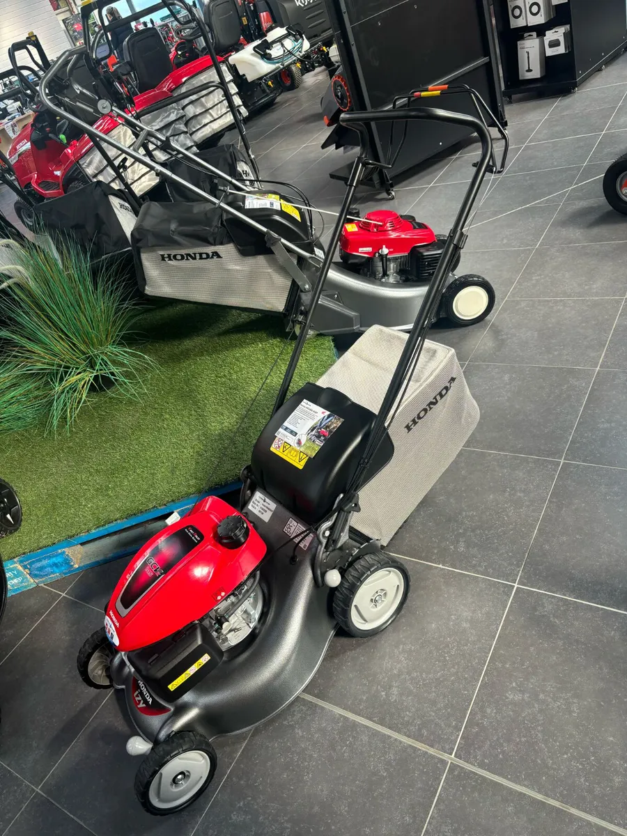 Honda IZY HRG466 SKEP Walk behind lawnmower - Image 1
