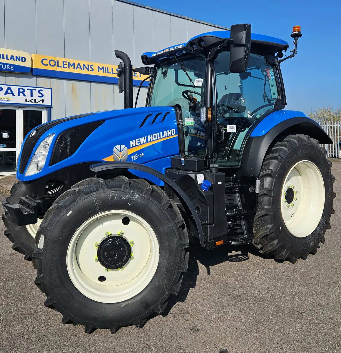 NEW HOLLAND T6.145 - Image 1