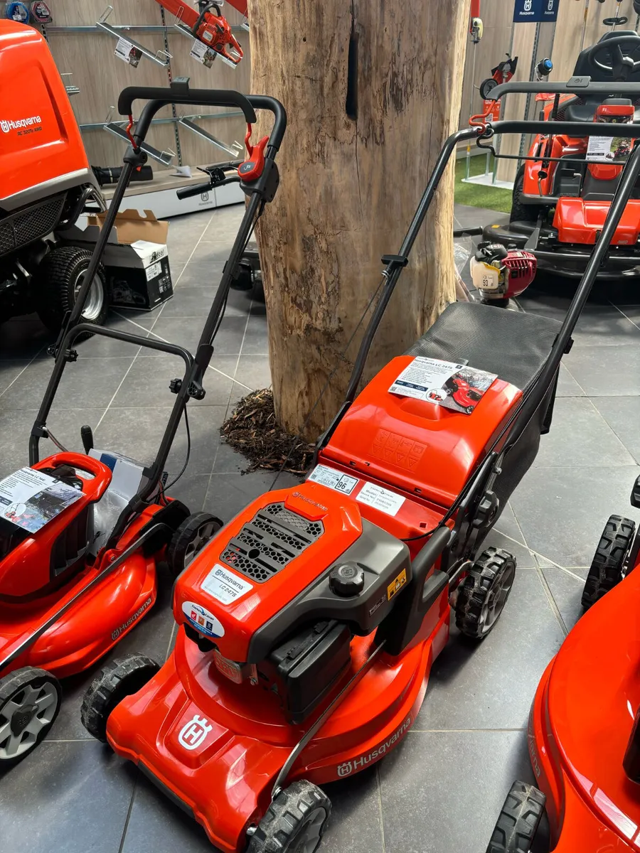 Husqvarna Walk Behind Lawnmowers - Image 3