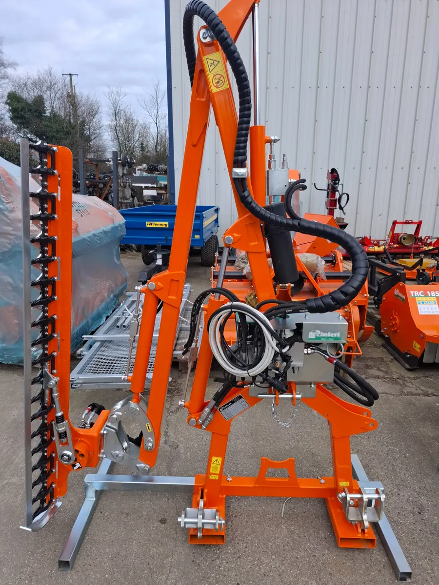 RINIERI BRM FINGERBAR HEDGE TRIMMERS - Image 4