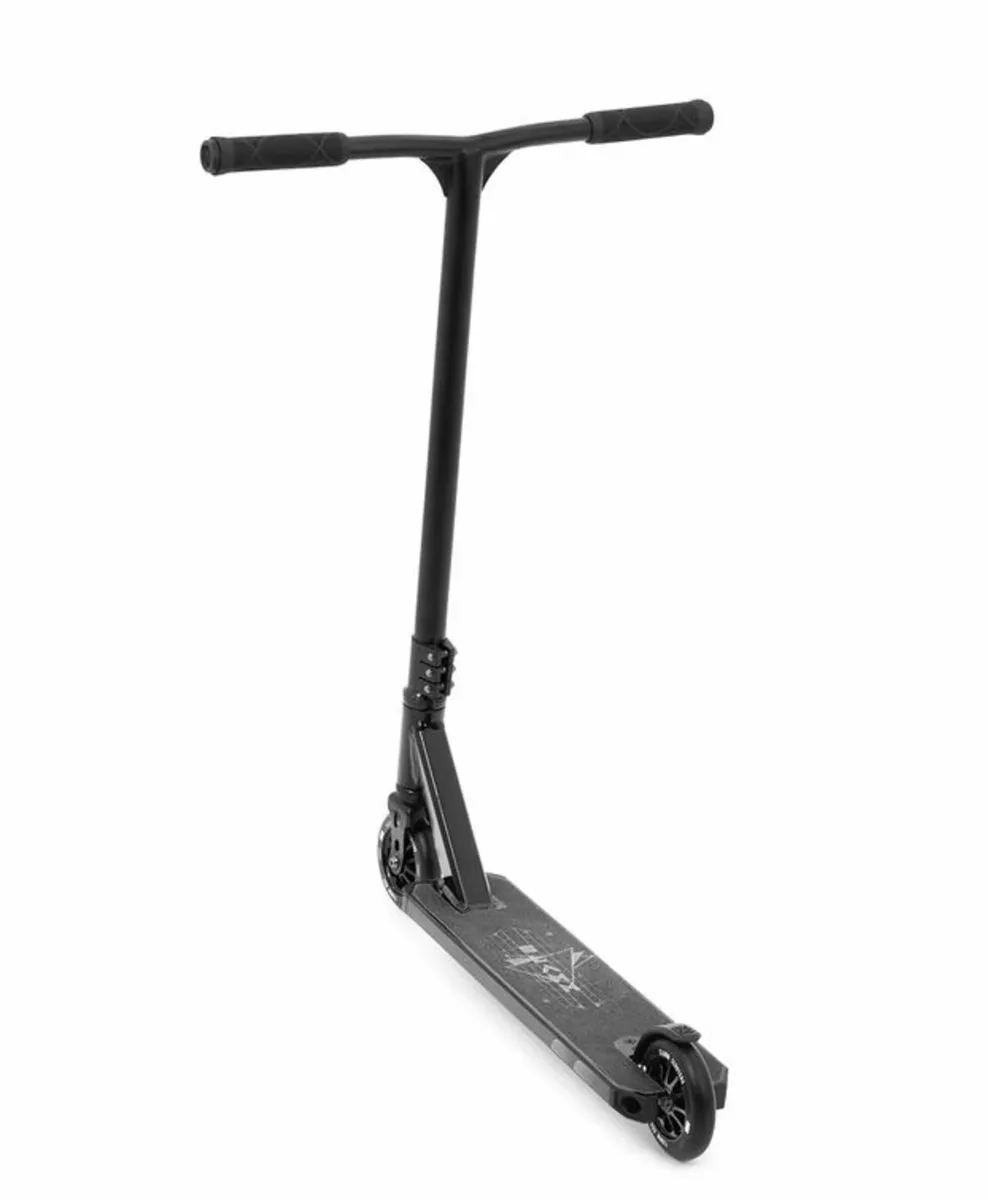 Slamm Classic is a beginner stunt scooter - Image 1
