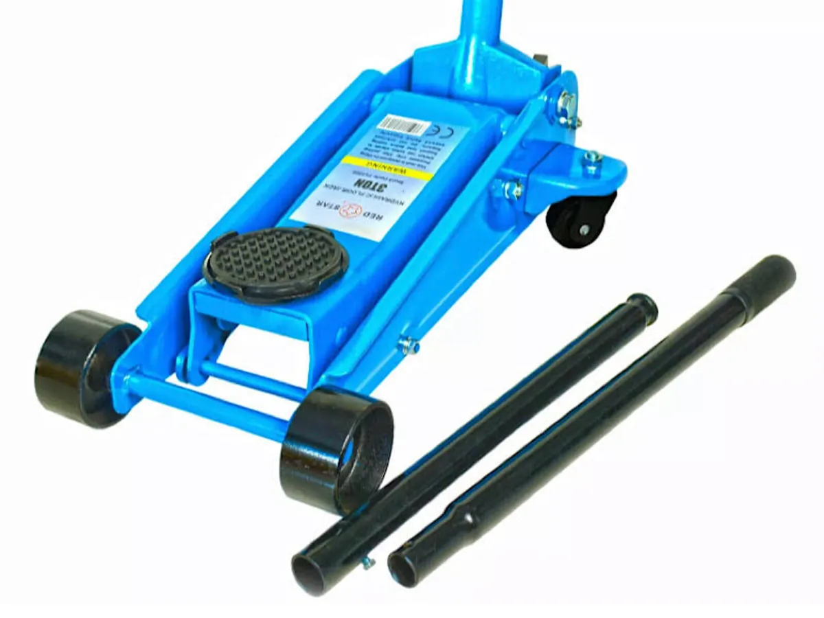 3 Ton Trolley Jack..Free Delivery - Image 1