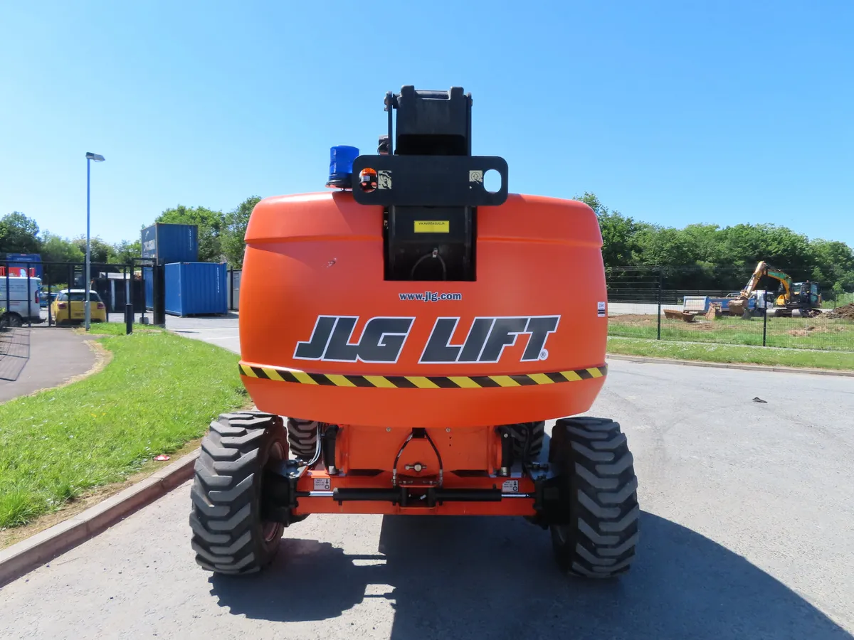 JLG 660 SJ Boom Lift Access Platform 2016 - Image 4