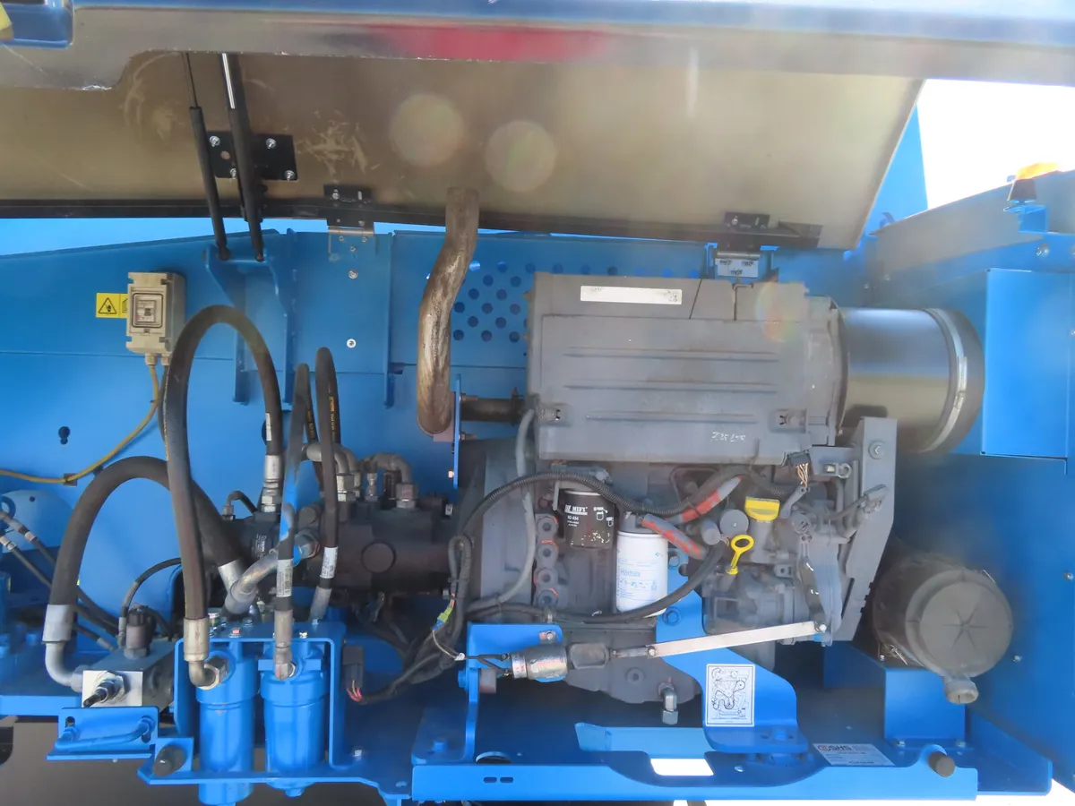 Genie S65 Boom Lift Access Platform 2017 - Image 3