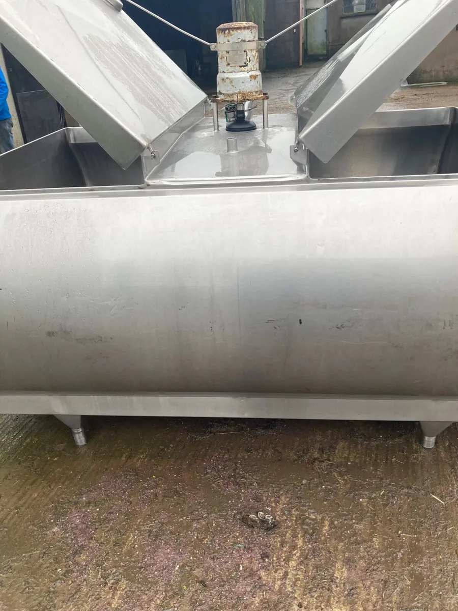 Stainless steel tank (ex bulk tank) - Image 2