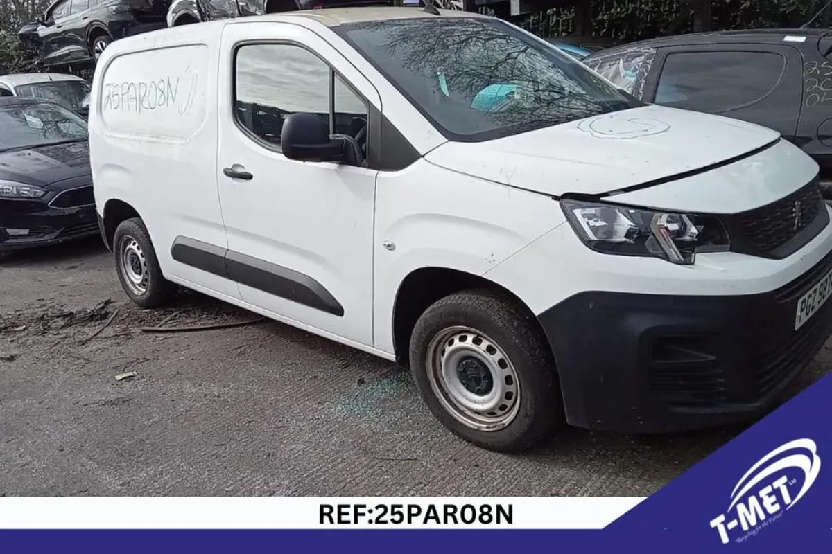 2020 PEUGEOT PARTNER BRAKING FOR PARTS - Image 2