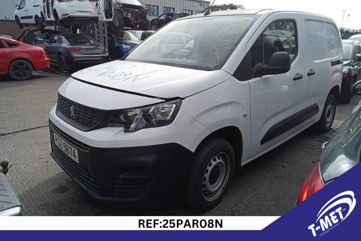 2020 PEUGEOT PARTNER BRAKING FOR PARTS - Image 1