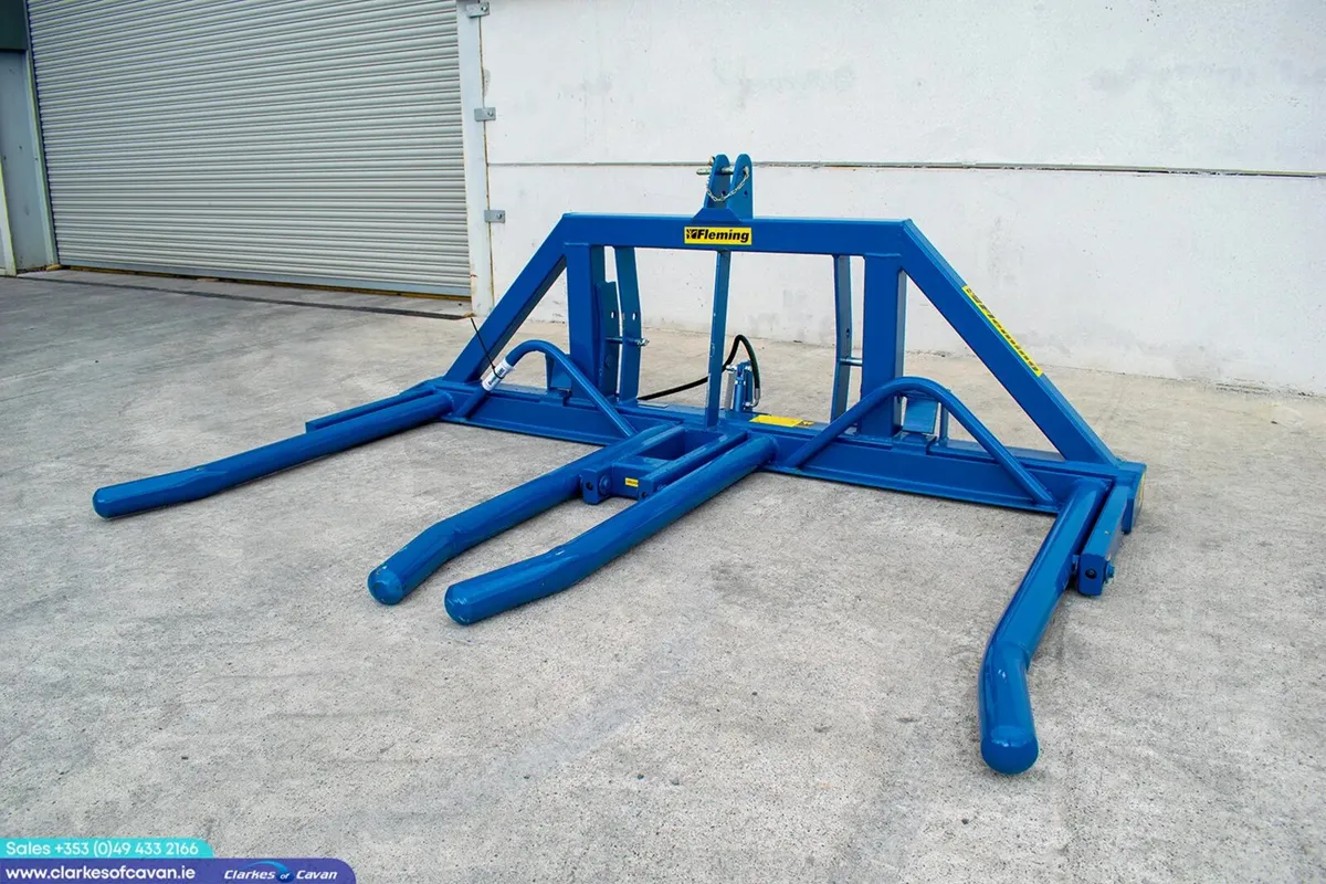 New Fleming Double Bale lifter - Image 2