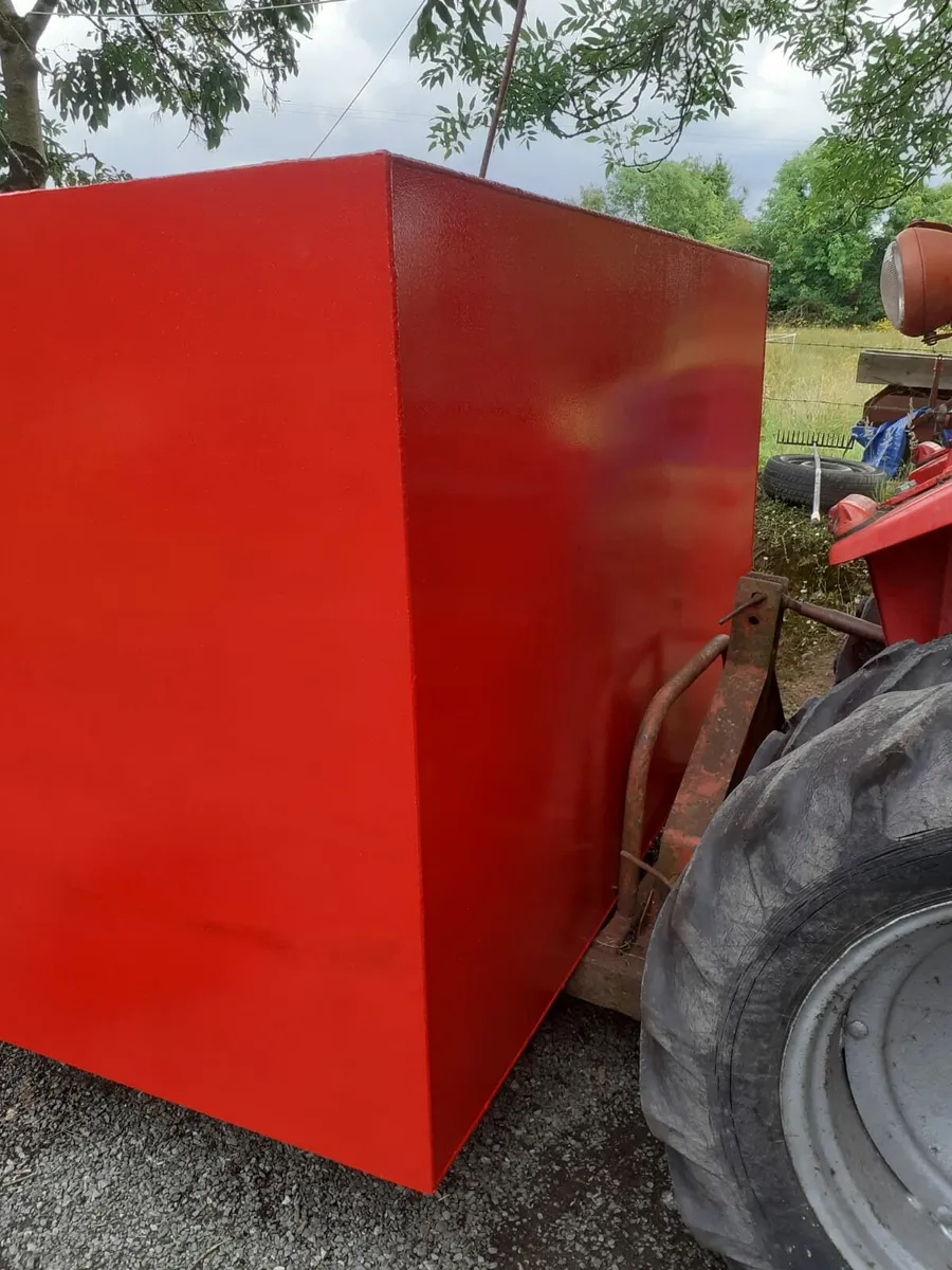 Steel water tank/clay pigeon trap house/Grain bin/ - Image 2