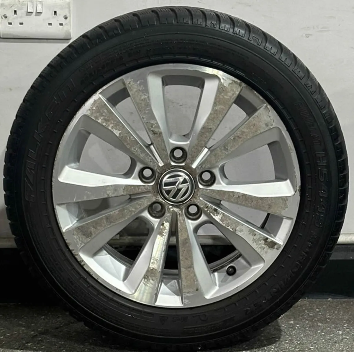 16" GENUINE OEM VW GOLF / CADDY ALLOY WHEELS & TYR - Image 2
