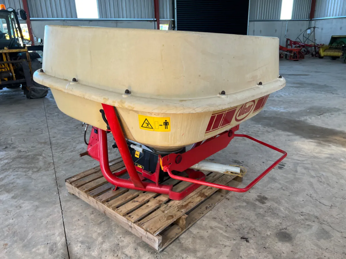 Vicon PS04 Fertiliser Sower - Image 3