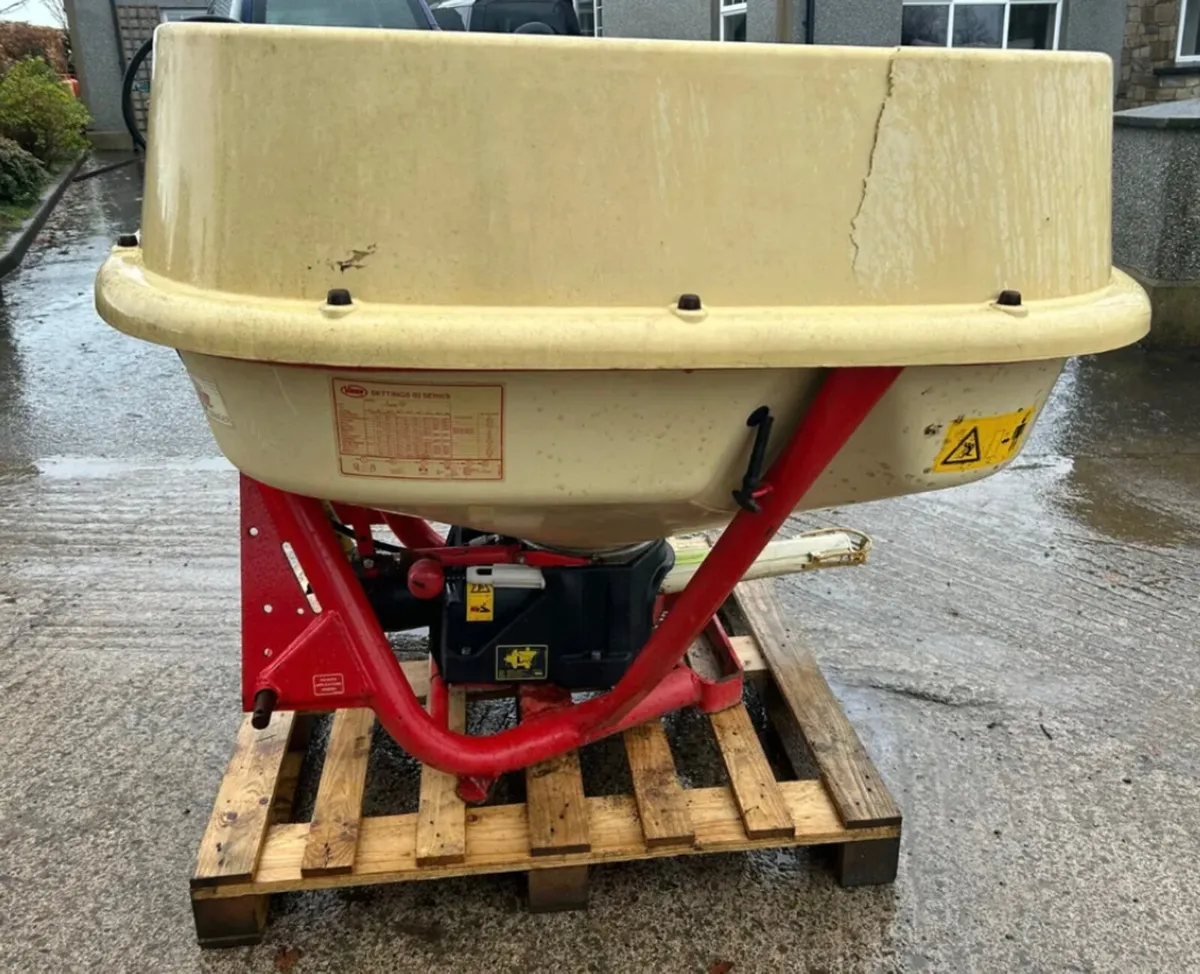 Vicon PS 604-754 Fertiliser Sower - Image 4