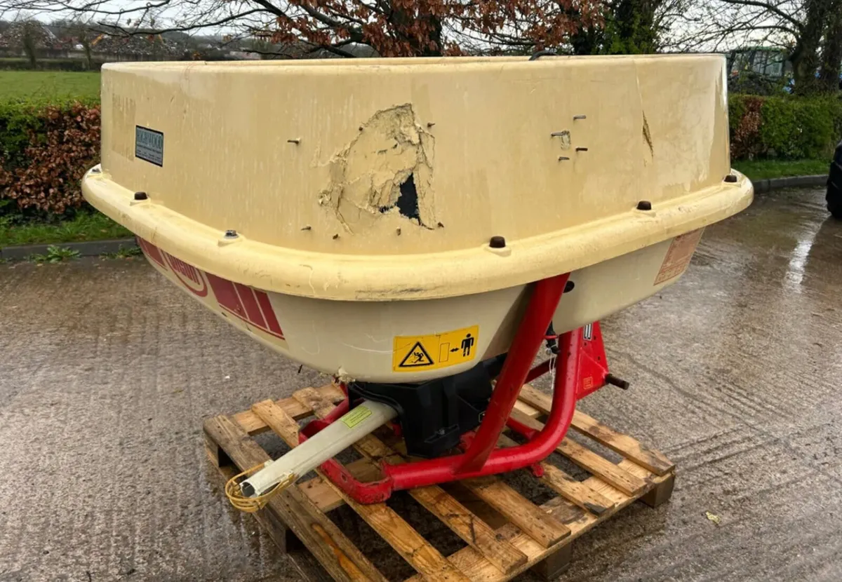 Vicon PS 604-754 Fertiliser Sower - Image 2
