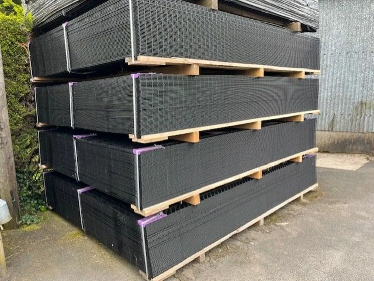 MESH FENCING - Image 3