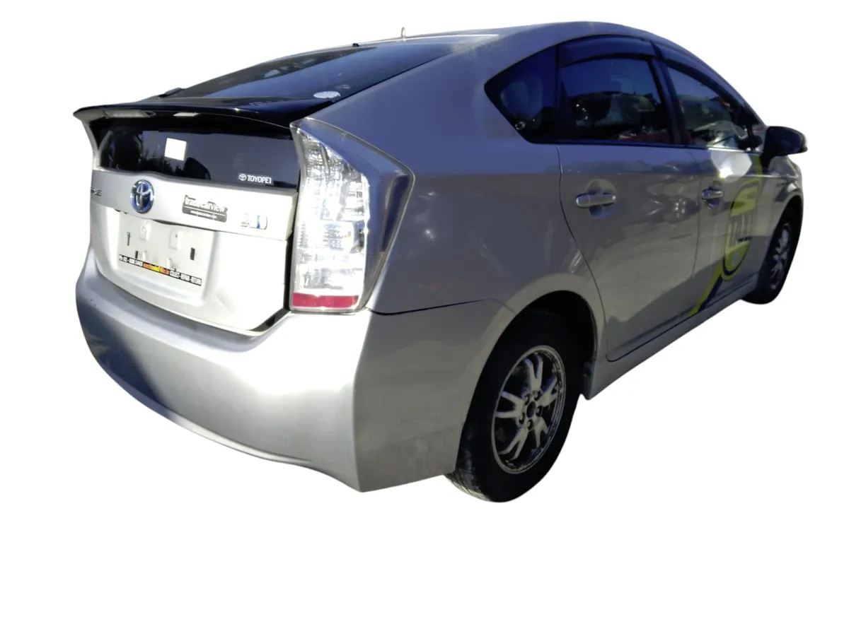 2011 TOYOTA PRIUS For Breaking/Dismantling - Image 3