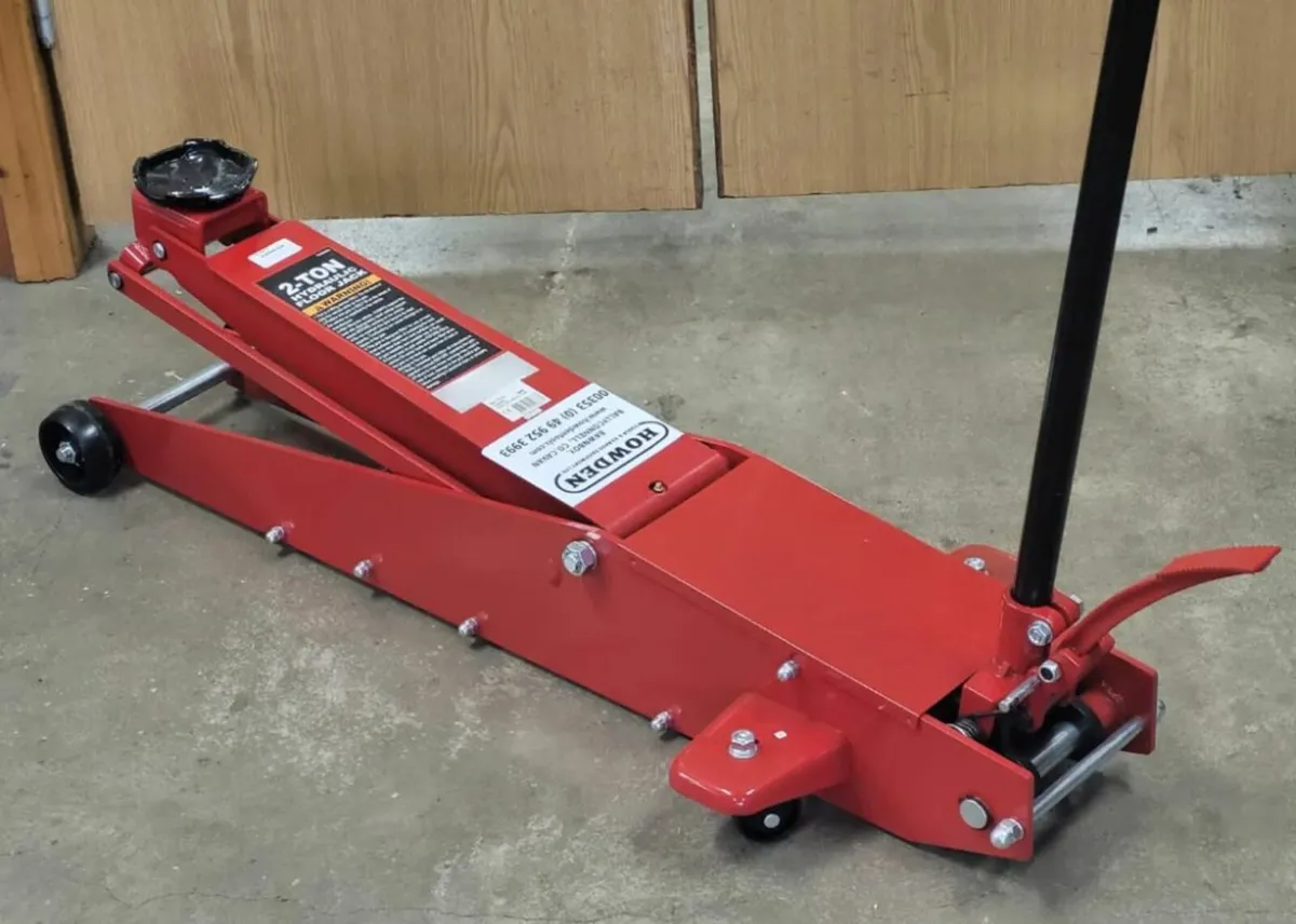 Mcanax Long Reach Trolley Jack 2 Tonne - Image 2