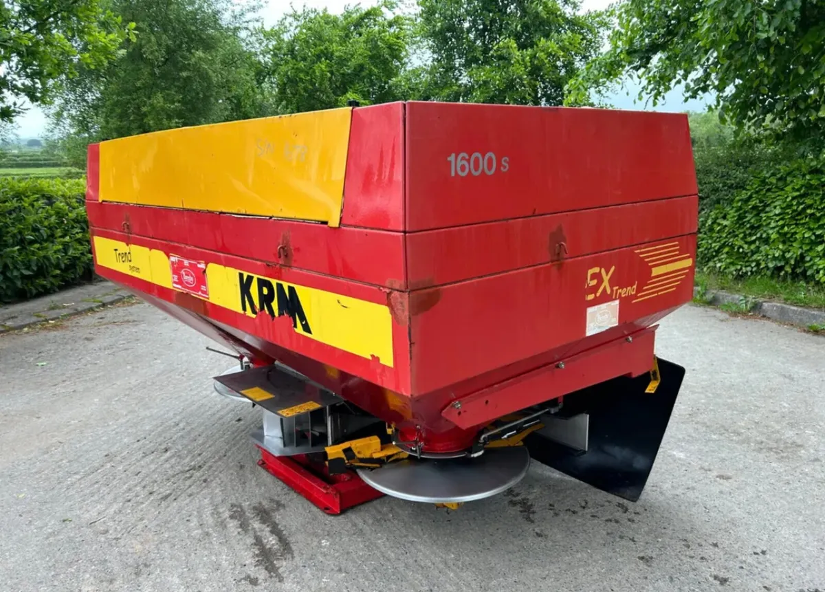 KRM Ex Trena 1600 Fertiliser Sower - Image 2