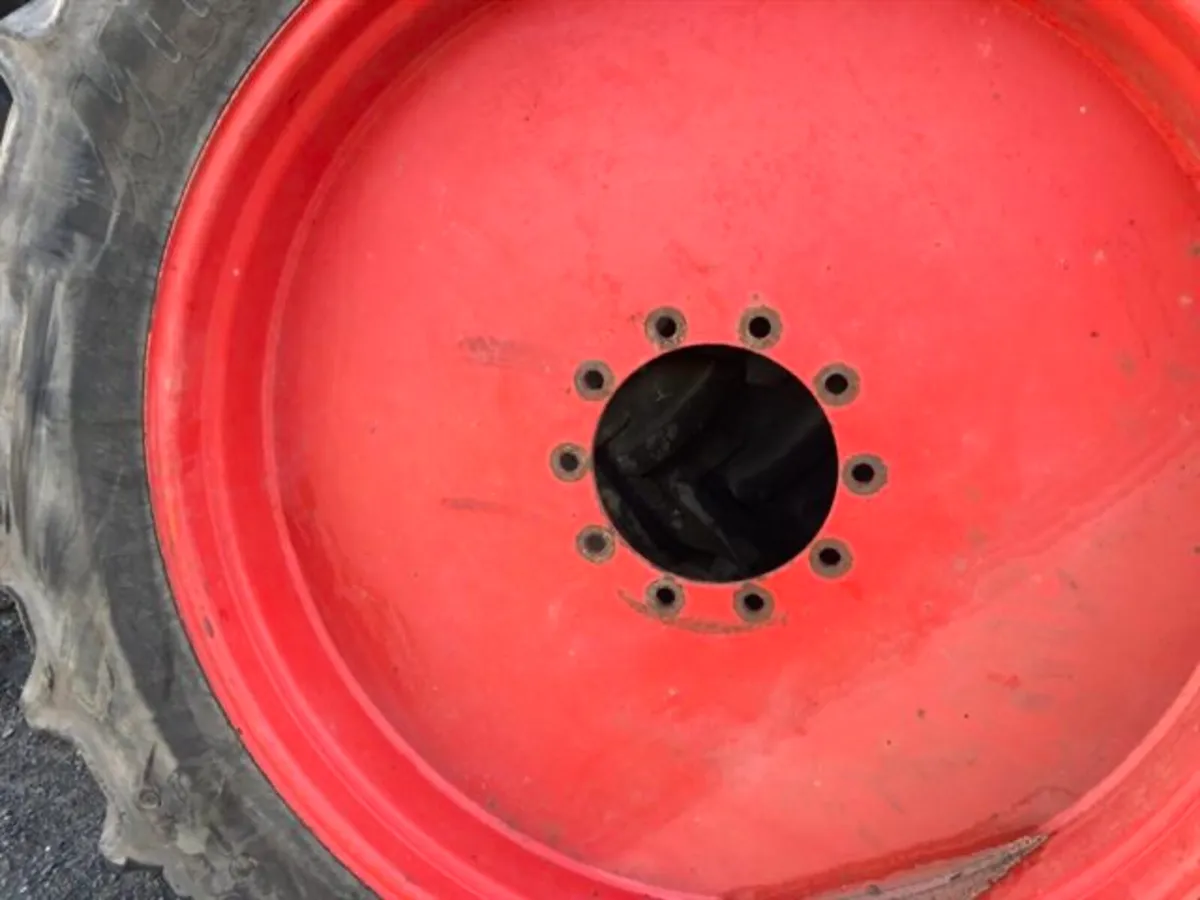 Full Set Row Crop Wheels- 380/90R46 & 380/85R30 - Image 3