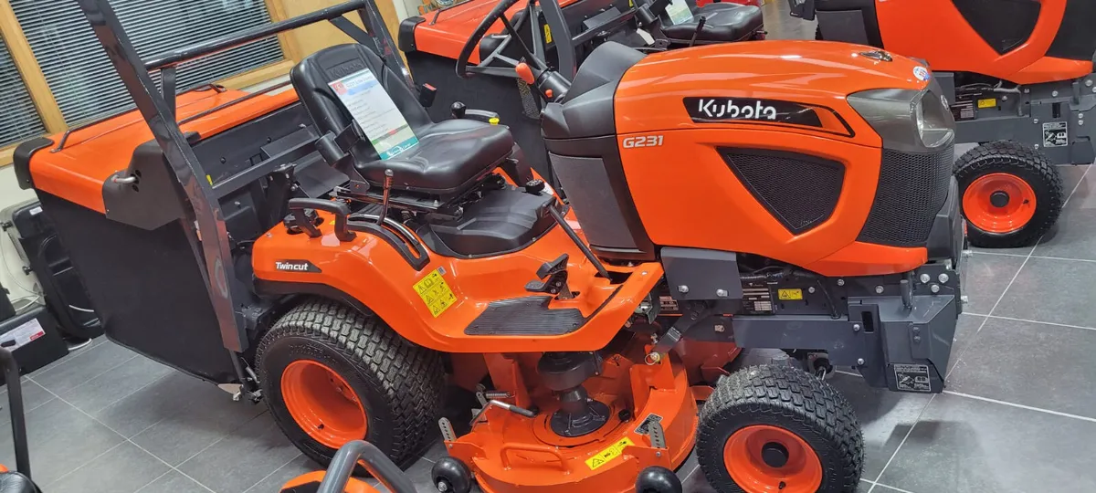 New Kubota G231LD Ride-on Lawnmower - Image 1