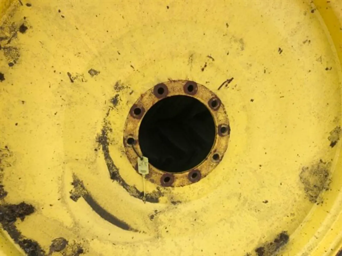 Full Set Row Crop Wheels - 380/90R50 & 340/85R36 - Image 4