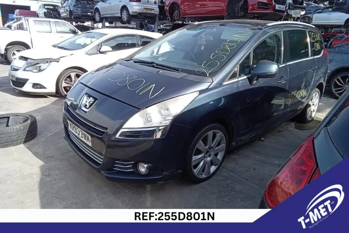 2013 PEUGEOT 5008 BREAKING FOR PARTS - Image 1