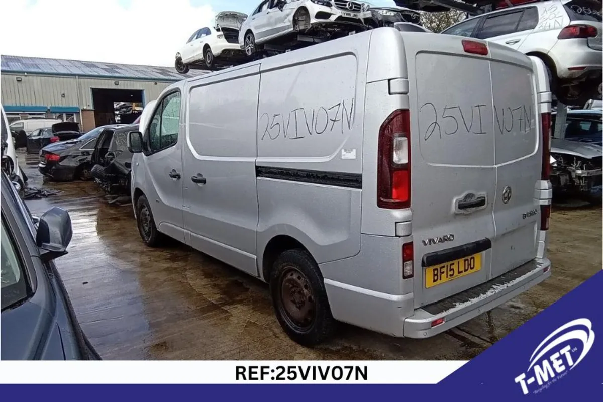 2015 VAUXHALL VIVARO BREAKING FOR PARTS - Image 3