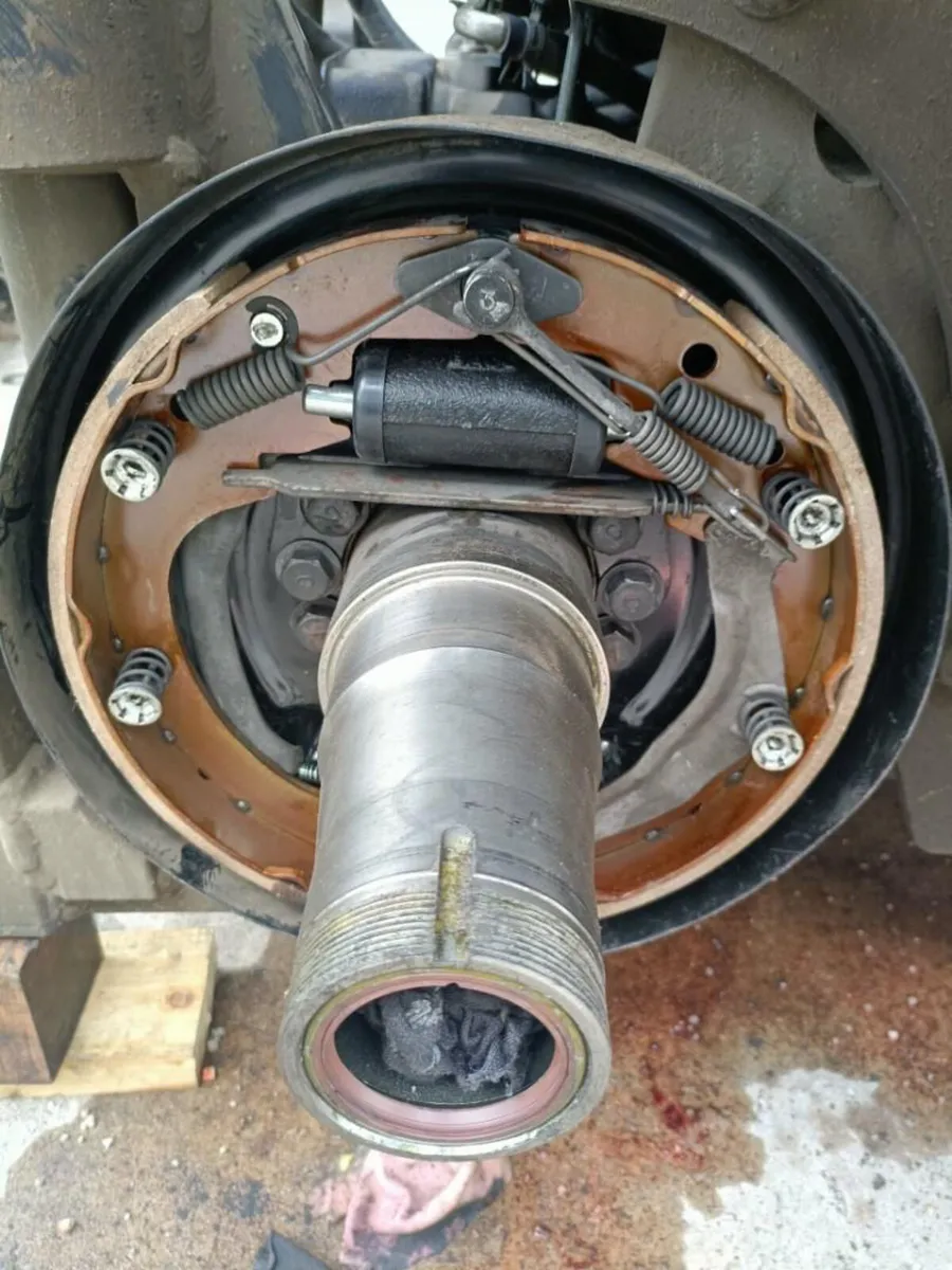 Forklift Refurbishment / Repair / Service - Image 3