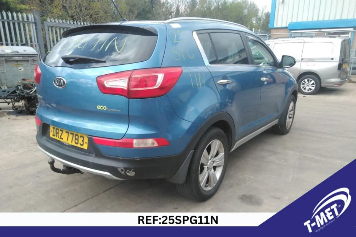 2012 KIA SPORTAGE BREAKING FOR PARTS - Image 4