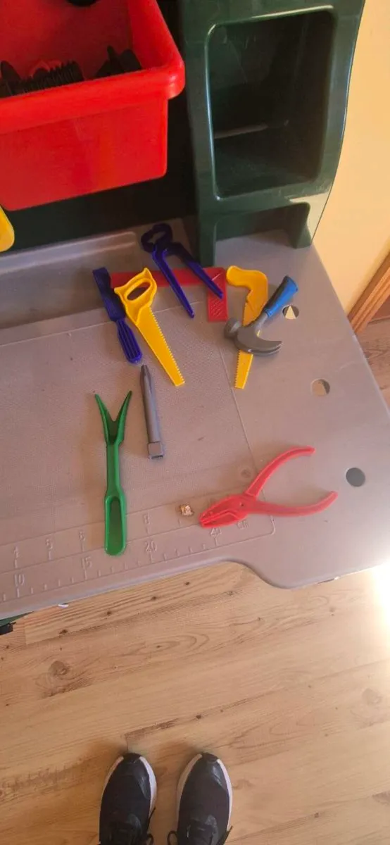 Toy Tool Bench - Image 2