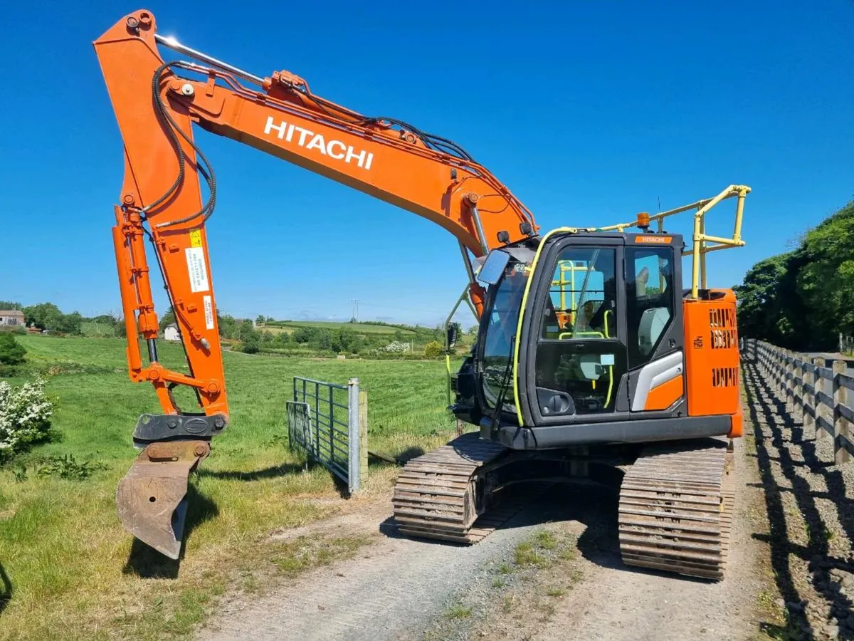 Hitachi 135us-7 - Image 2