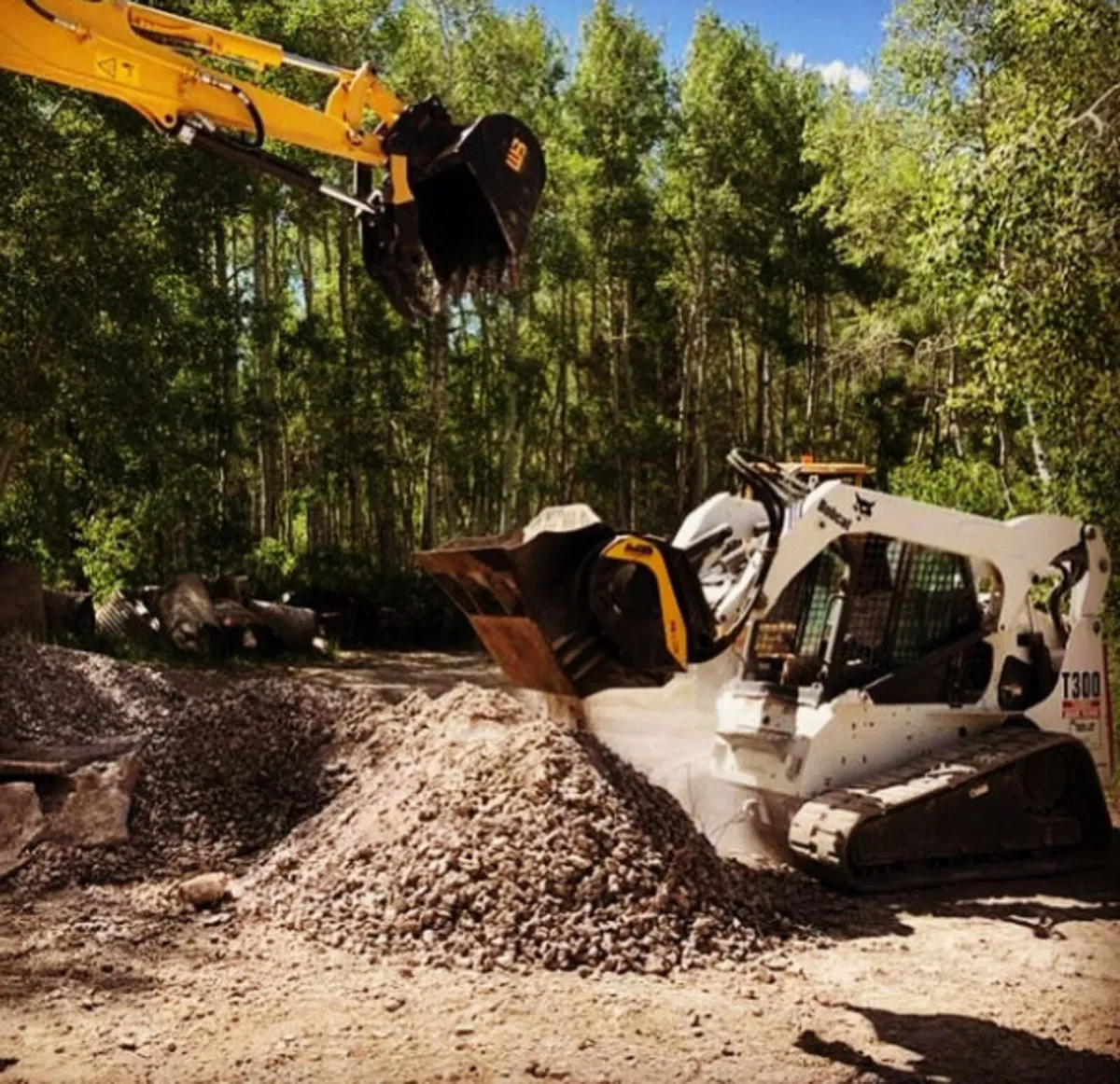 MB L120 Crusher bucket for Loaders - Image 2