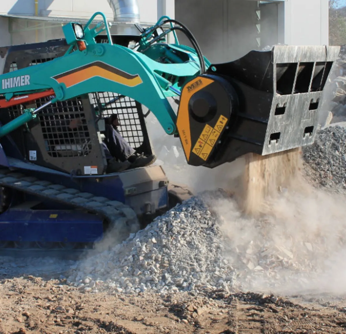 MB L160 Crusher bucket for Loaders - Image 4