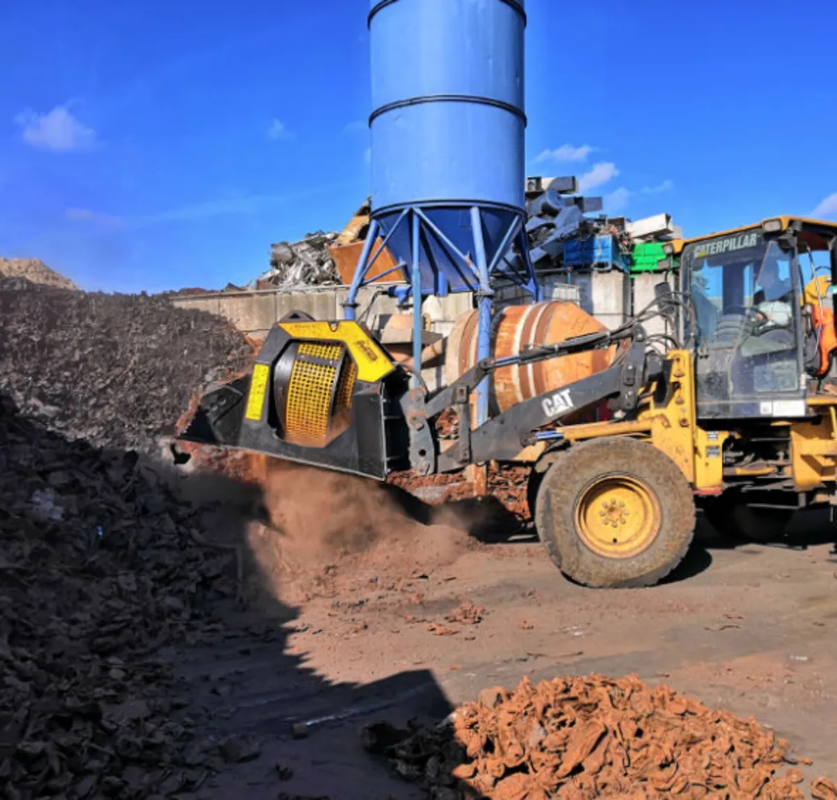 MB LS170 Screening Bucket for Loaders - Image 1