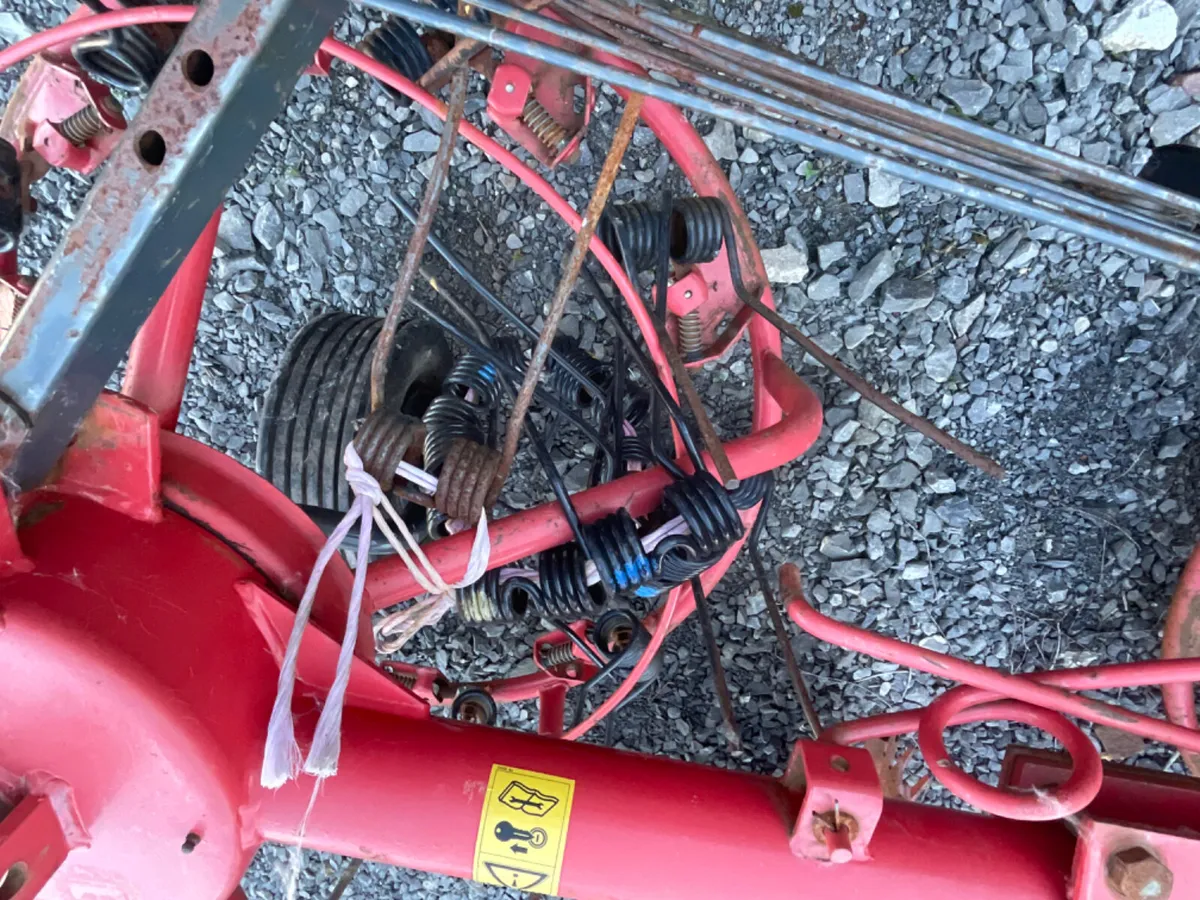 Vicon 300 Haybob - Image 4