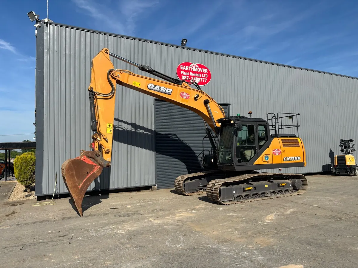 8 Ton Digger Hire - Image 4