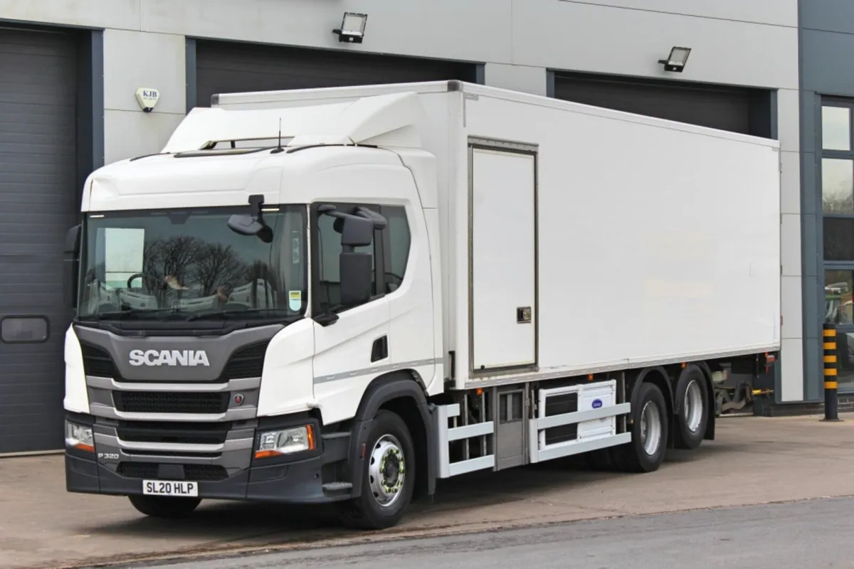 2020 SCANIA P320 6X2 FRIDGE LORRY - Image 3