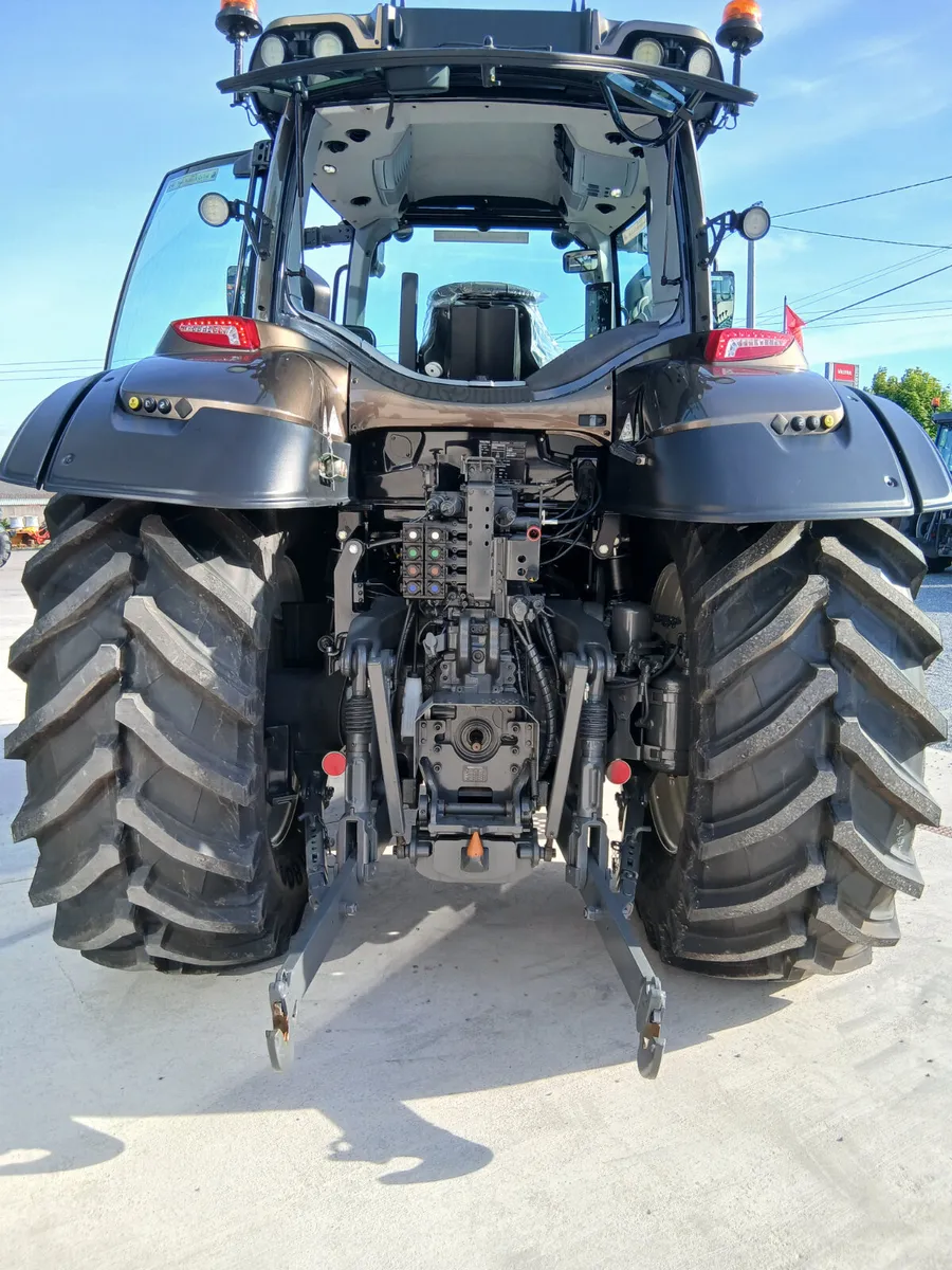 Valtra T155 - Image 4