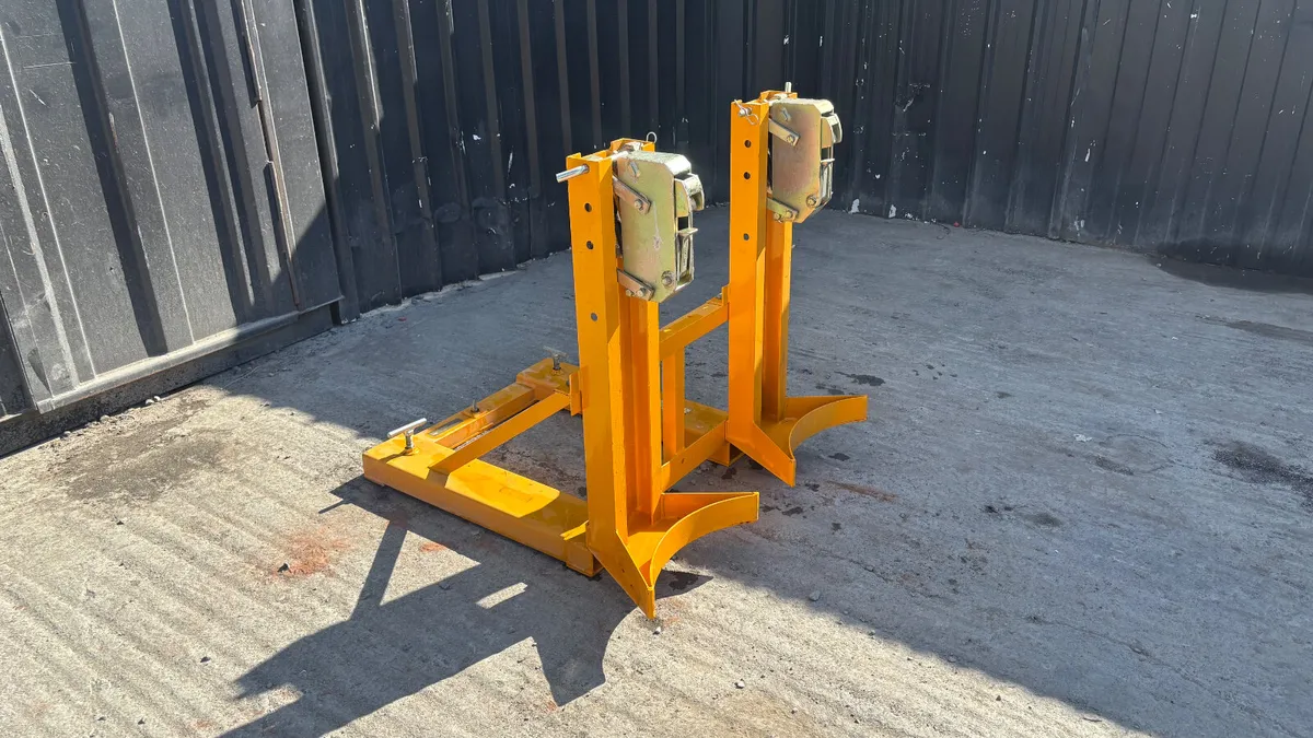 Double barrel lifter to suit forklift - Image 1